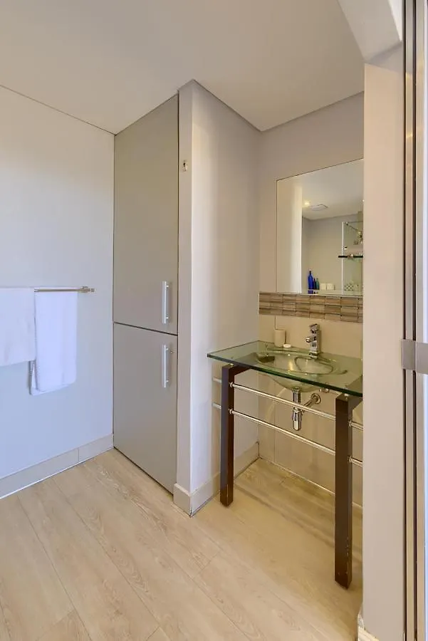 Heaven On Earth - Blouberg Beachfront Self-Catering Apartment Bloubergstrand