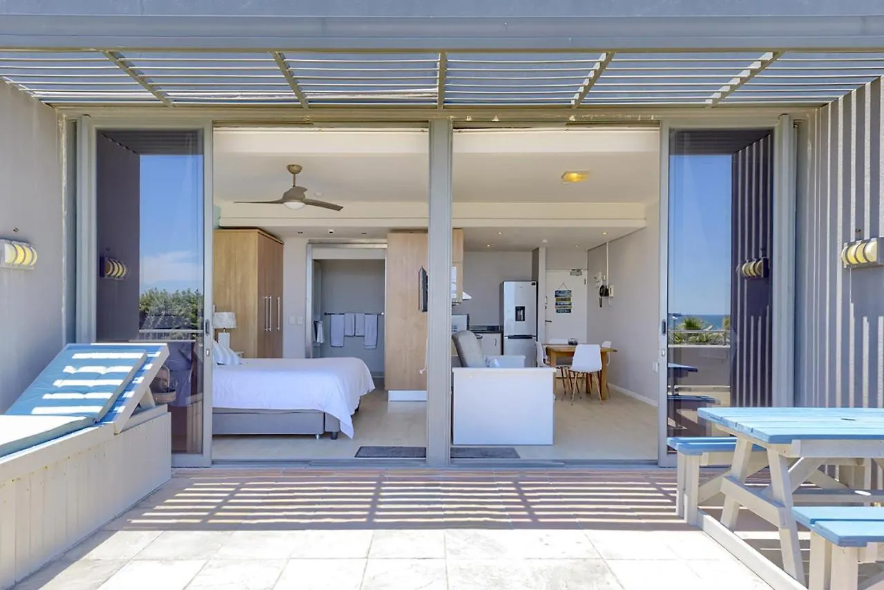 Heaven On Earth - Blouberg Beachfront Self-Catering Apartment Bloubergstrand