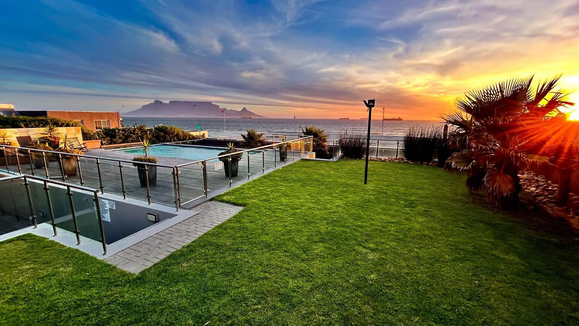 Heaven On Earth - Blouberg Beachfront Self-Catering Apartment Bloubergstrand Νότια Αφρική